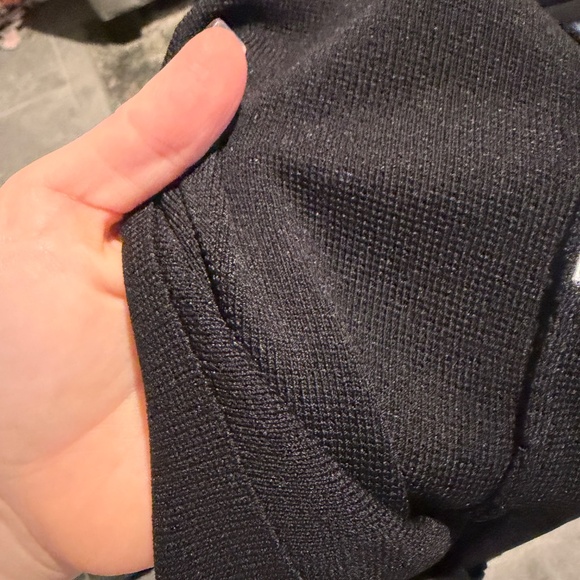 All:Row Sleeveless Top in Black Size Medium - Picture 4 of 8